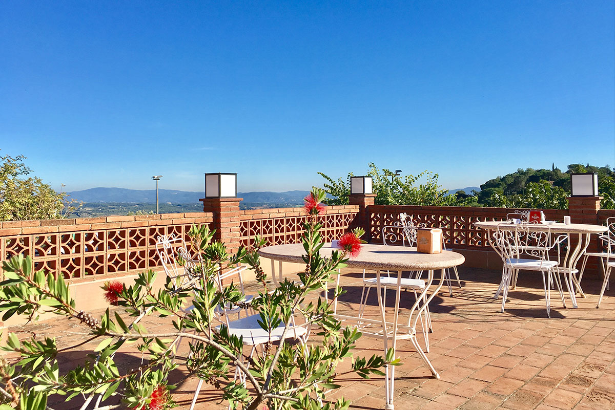 Terrassa restaurant amb vistes